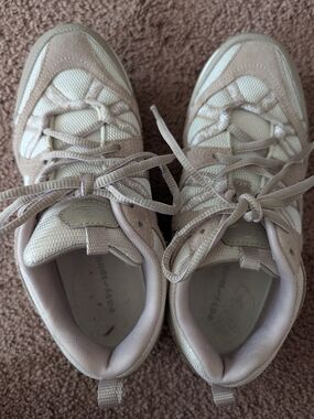 Easy Spirit Women's Lace-Up Sneakers in Light Beige & Cream